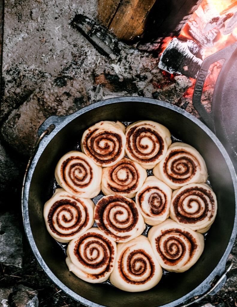 Dutch oven cinnamon rolls